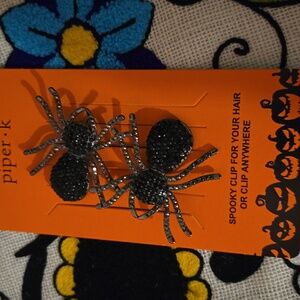Spider hair clips